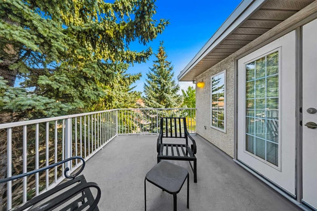 501 Patterson View Sw, Calgary, AB - Outdoor With Exterior