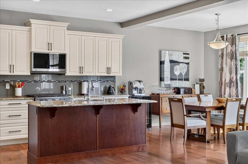 1017 Brightoncrest Common Se, Calgary, AB - Indoor Photo Showing Kitchen