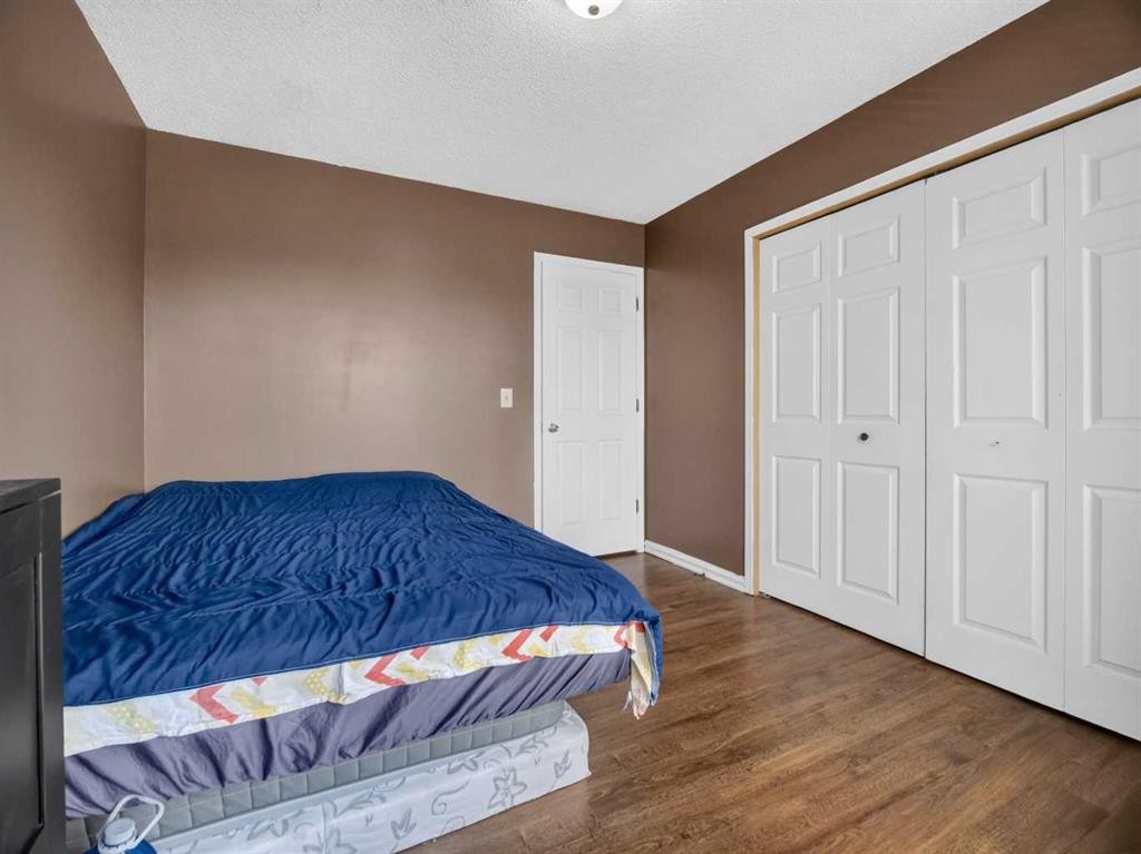 285 Fresno Place Ne, Calgary, AB - Indoor Photo Showing Bedroom