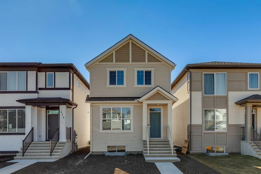 471 Hotchkiss Manor Se, Calgary, AB - Outdoor With Facade