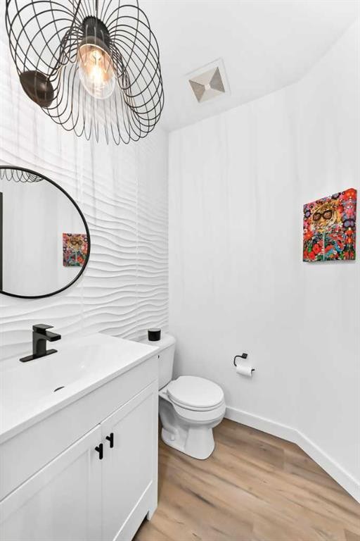 132 Evanscove Manor Nw, Calgary, AB - Indoor Photo Showing Bathroom