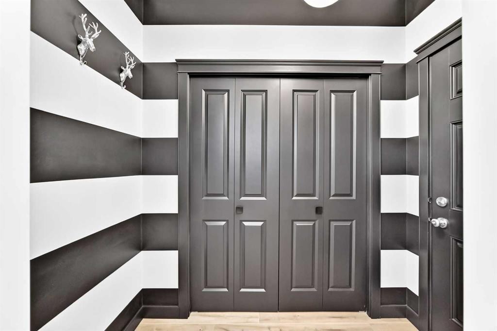 132 Evanscove Manor Nw, Calgary, AB - Indoor Photo Showing Other Room