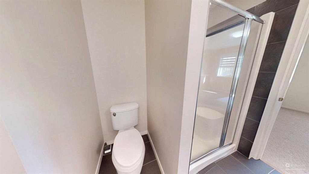 222 Copperpond Boulevard Se, Calgary, AB - Indoor Photo Showing Bathroom