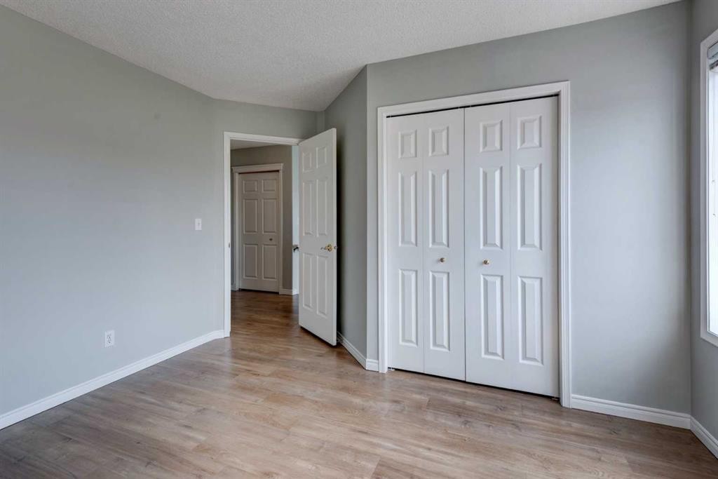 128 22 Avenue Nw, Calgary, AB - Indoor