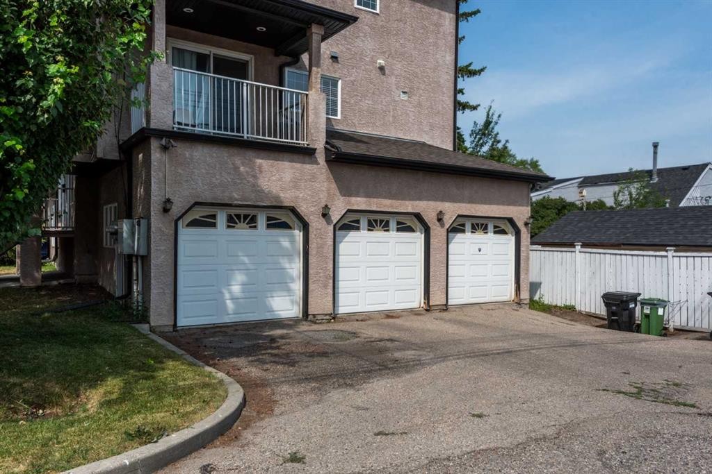 128 22 Avenue Nw, Calgary, AB - Outdoor