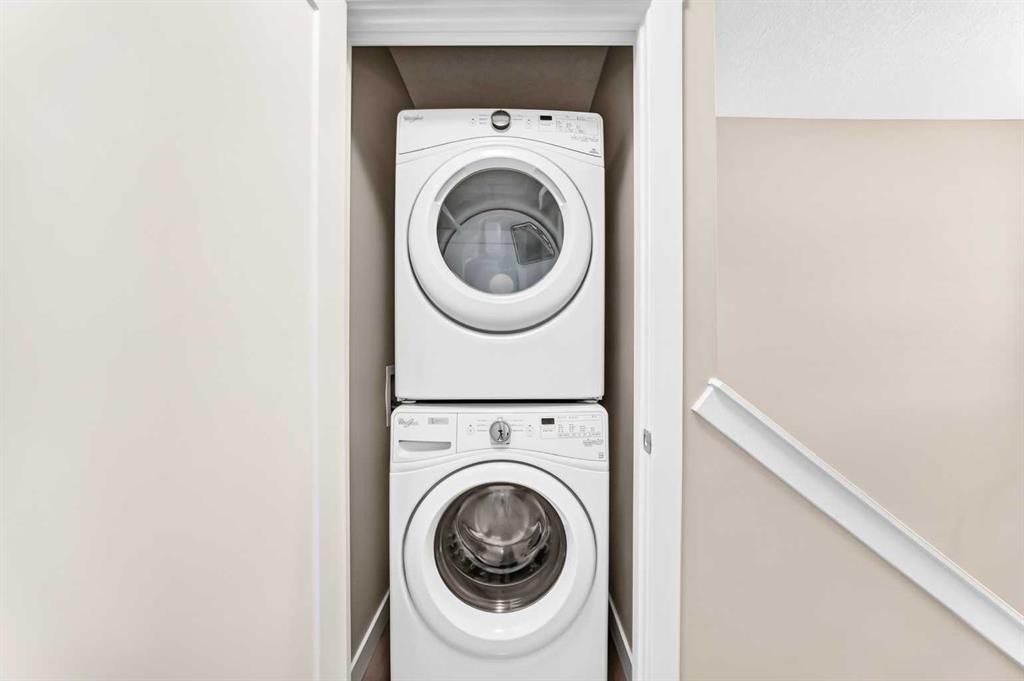 532 Cranford Drive Se, Calgary, AB - Indoor Photo Showing Laundry Room