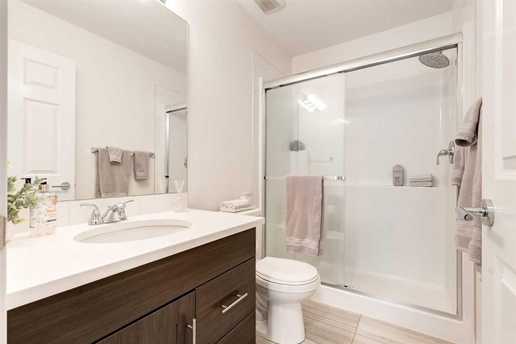 7310-151 Legacy Main Street Se, Calgary, AB - Indoor Photo Showing Bathroom