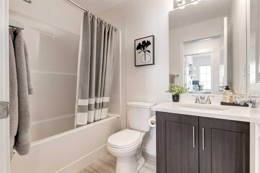 7310-151 Legacy Main Street Se, Calgary, AB - Indoor Photo Showing Bathroom
