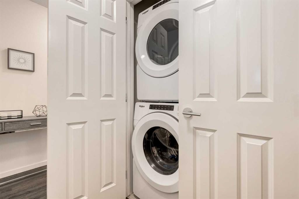 7310-151 Legacy Main Street Se, Calgary, AB - Indoor Photo Showing Laundry Room