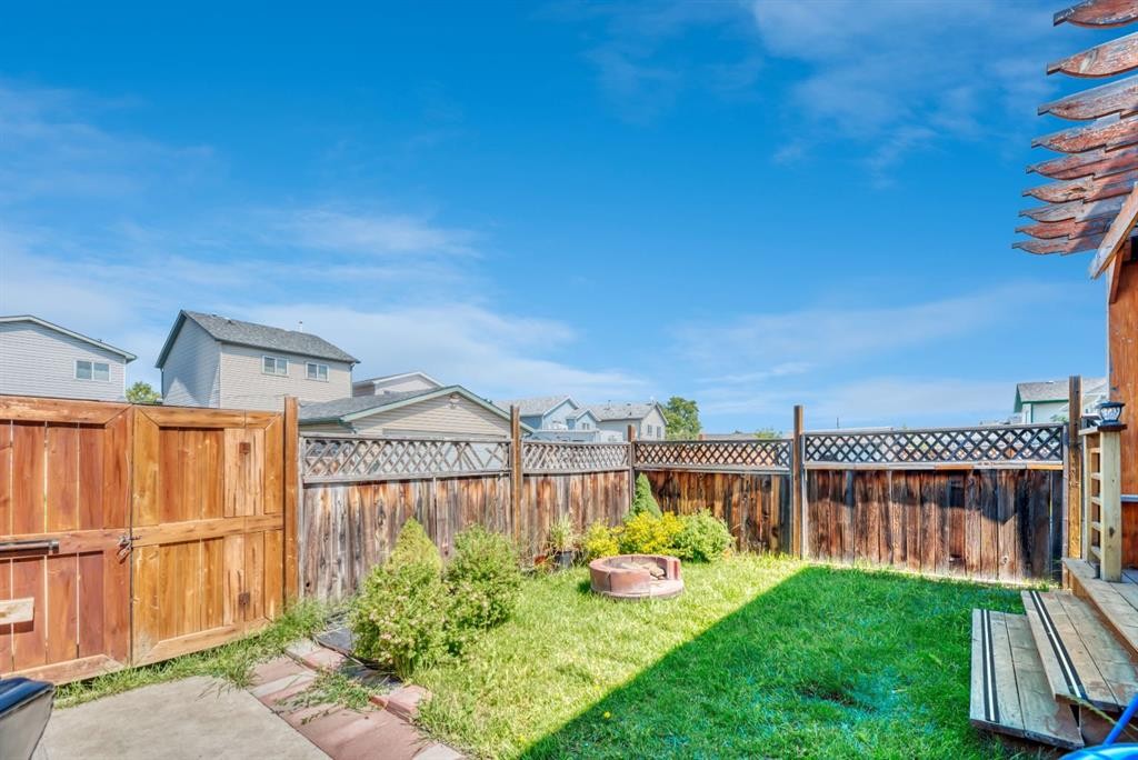 7 San Diego Manor Ne, Calgary, AB