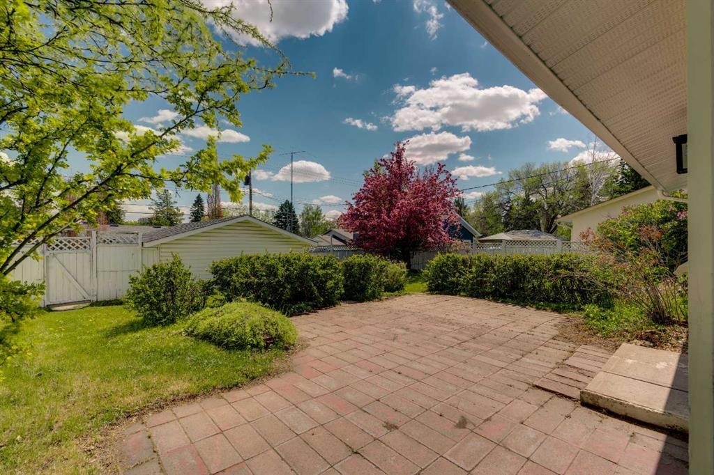 8432 Elbow Drive Sw, Calgary, AB - Outdoor
