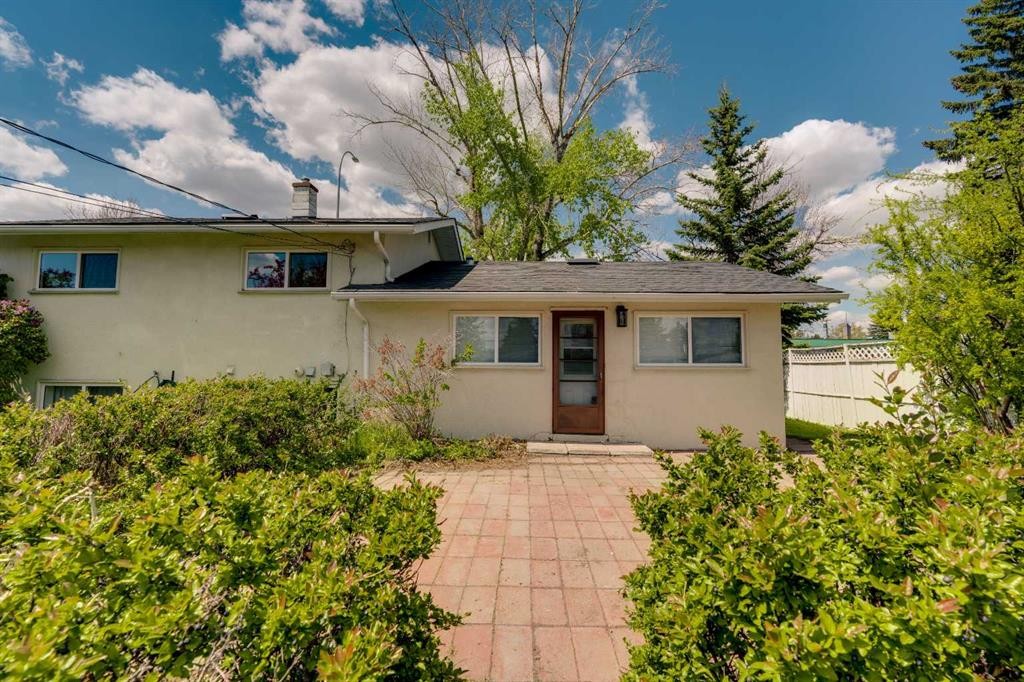8432 Elbow Drive Sw, Calgary, AB - Outdoor