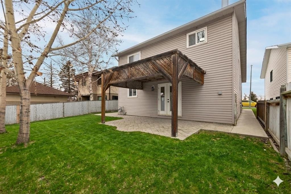 2031 24 Avenue Ne, Calgary, AB - Outdoor