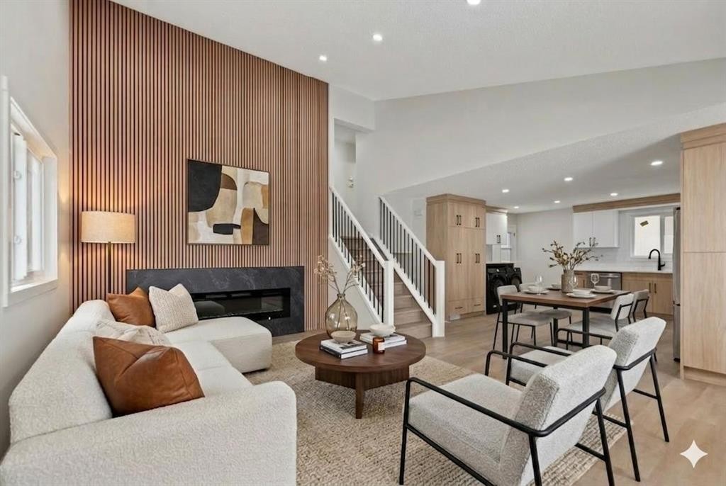 2031 24 Avenue Ne, Calgary, AB - Indoor Photo Showing Living Room