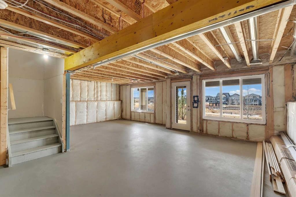 81 Carringvue Manor Nw, Calgary, AB - Indoor