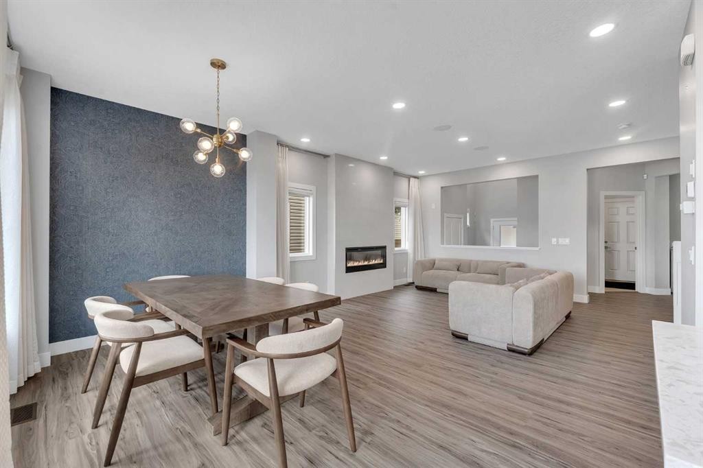 81 Carringvue Manor Nw, Calgary, AB - Indoor