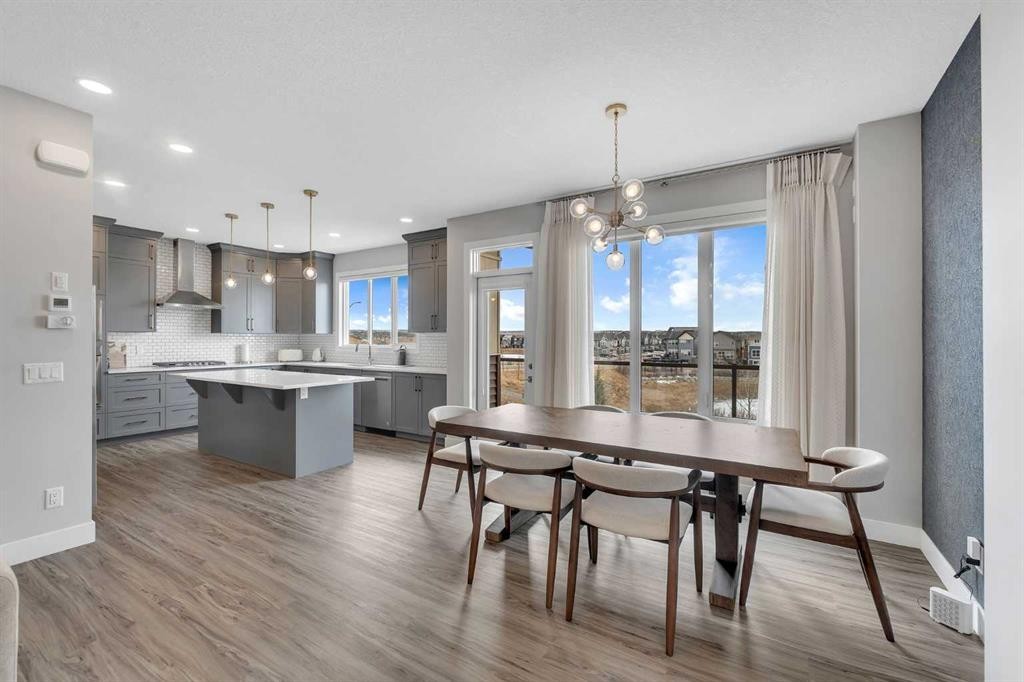81 Carringvue Manor Nw, Calgary, AB - Indoor