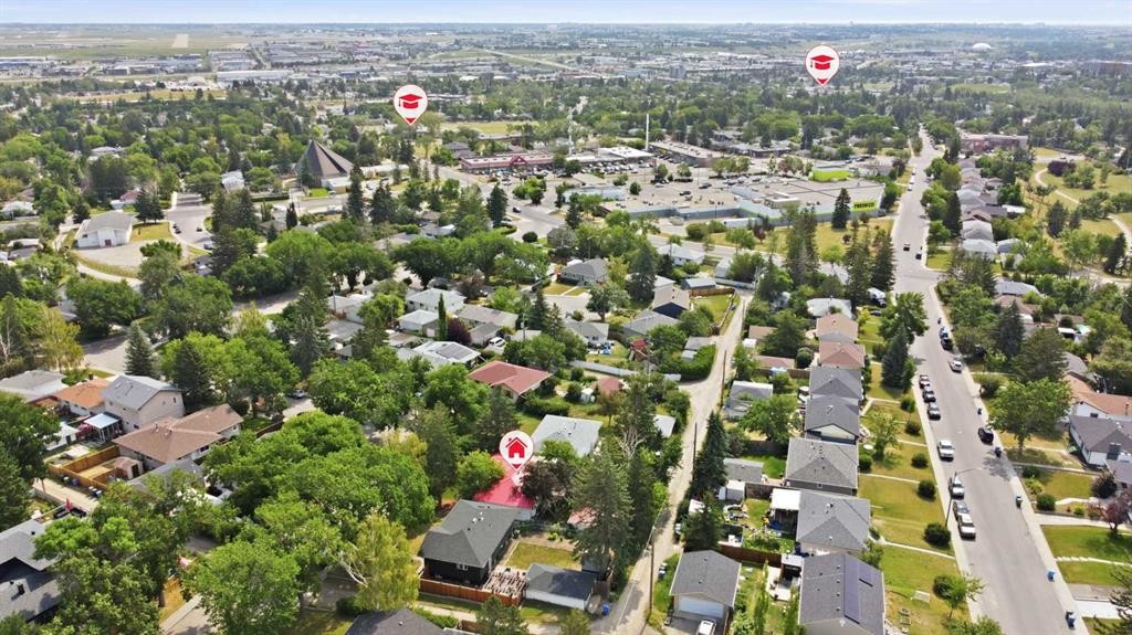 13 Tipton Place Nw, Calgary, AB - Outdoor With View
