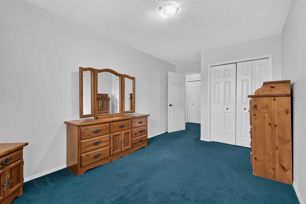 37 Beddington Gardens Ne, Calgary, AB - Indoor