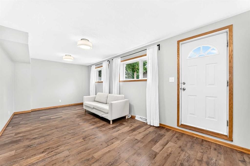 2808 Brecken Road Nw, Calgary, AB - Indoor