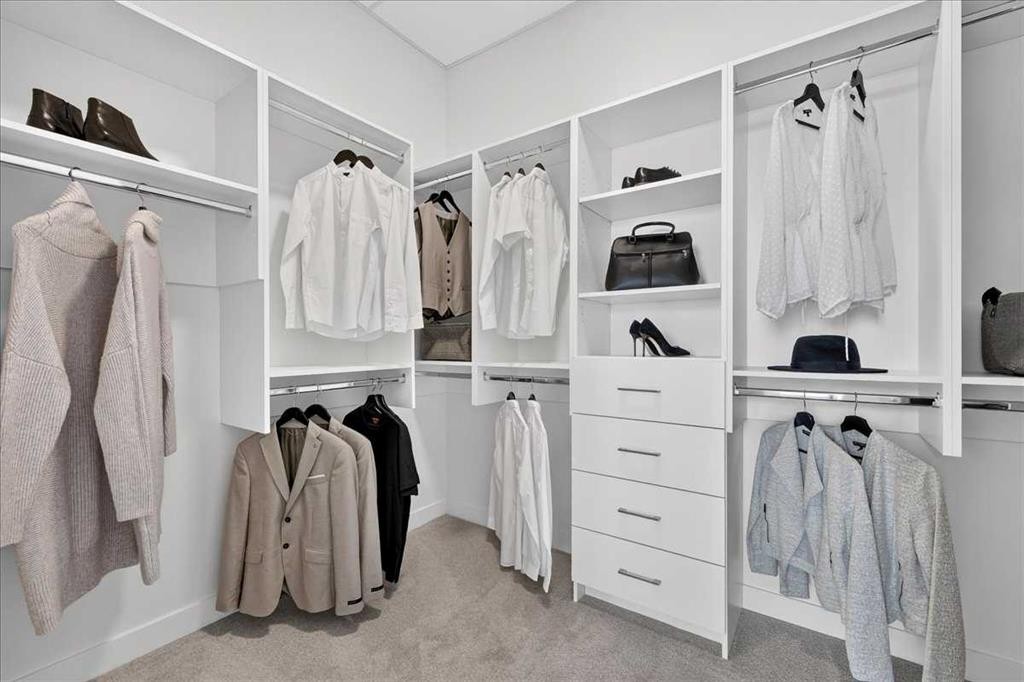 102-150 Marina Cove Se, Calgary, AB - Indoor With Storage