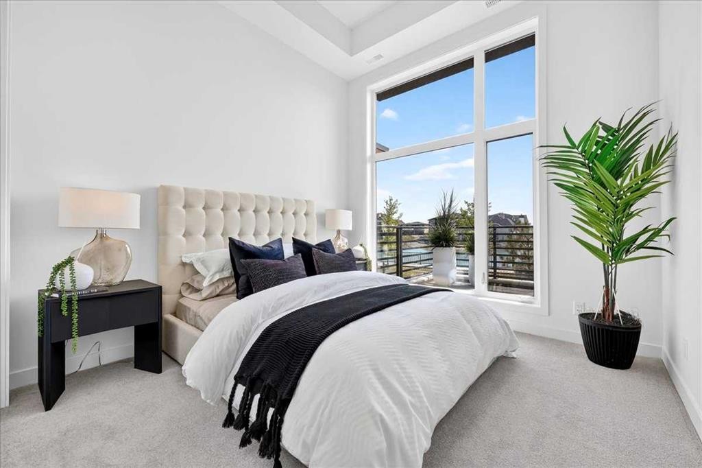 102-150 Marina Cove Se, Calgary, AB - Indoor Photo Showing Bedroom