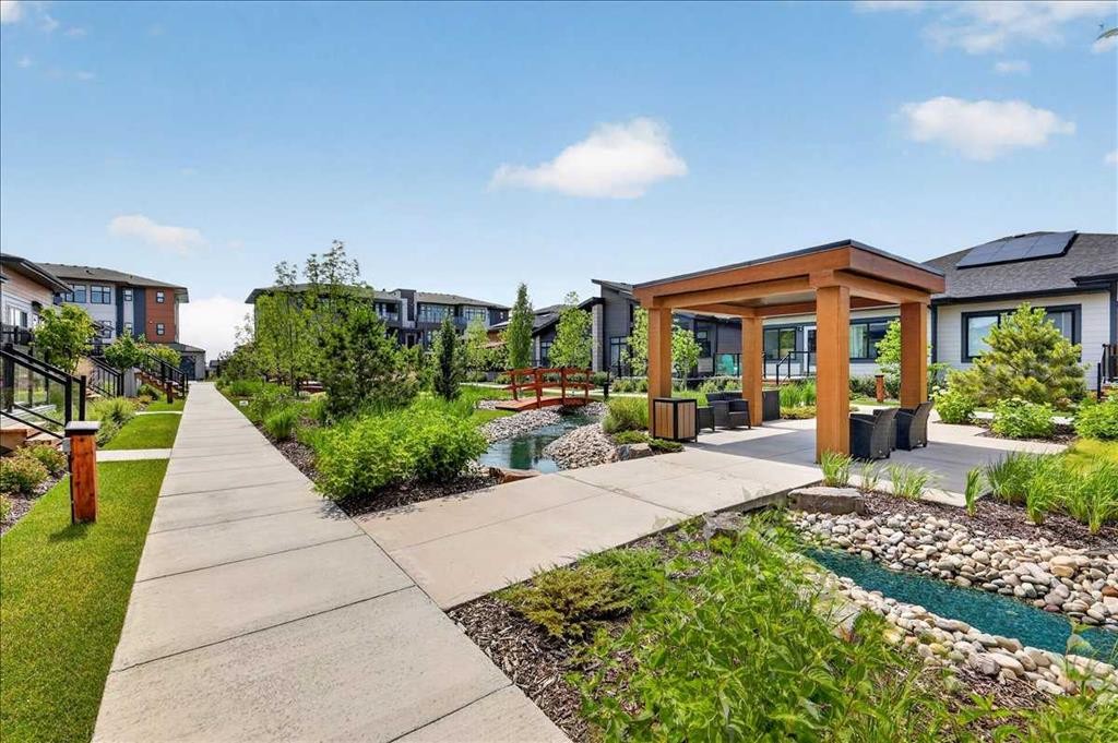 102-150 Marina Cove Se, Calgary, AB - Outdoor