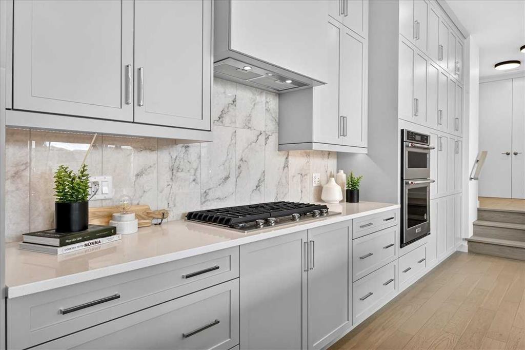102-150 Marina Cove Se, Calgary, AB - Indoor Photo Showing Kitchen With Upgraded Kitchen