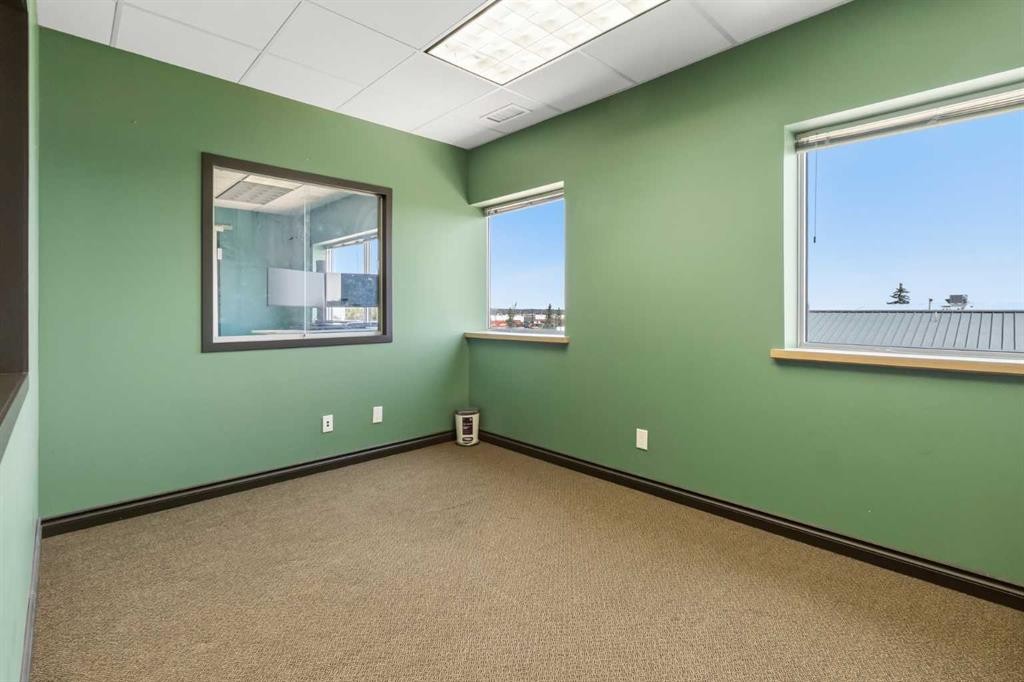 221-2770 3 Avenue Ne, Calgary, AB