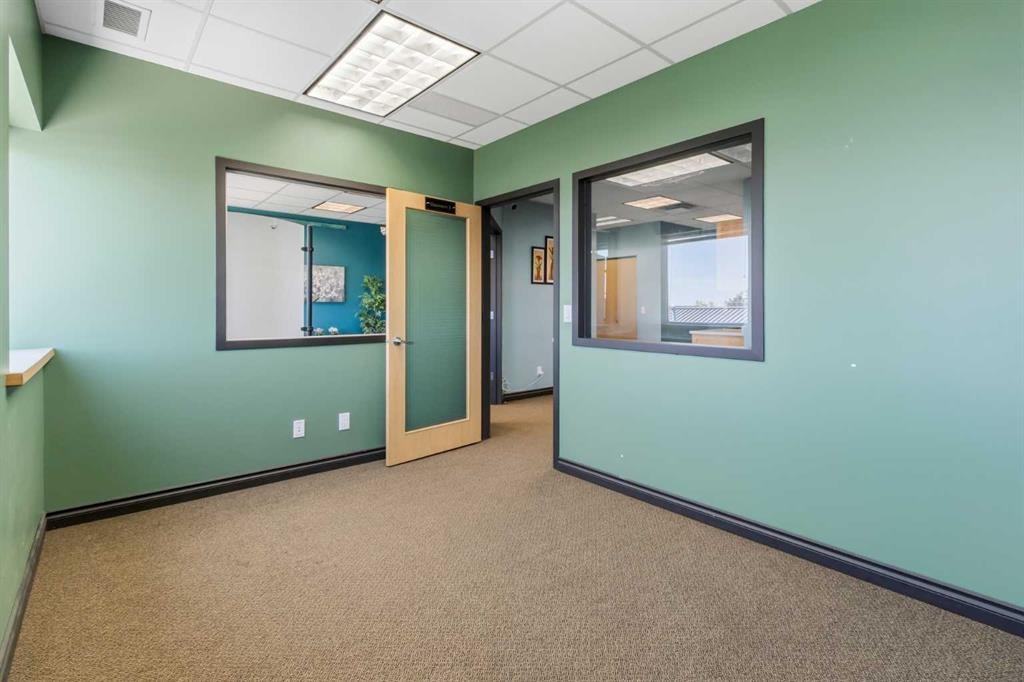 221-2770 3 Avenue Ne, Calgary, AB