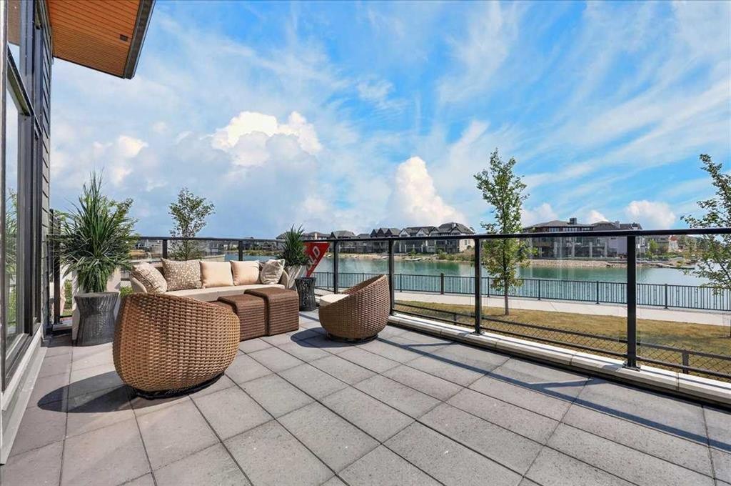 101-150 Marina Cove Se, Calgary, AB - Outdoor