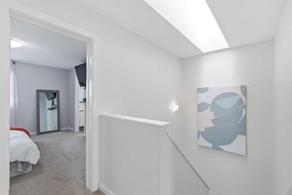 9 Ross Place, Crossfield, AB - Indoor Photo Showing Other Room