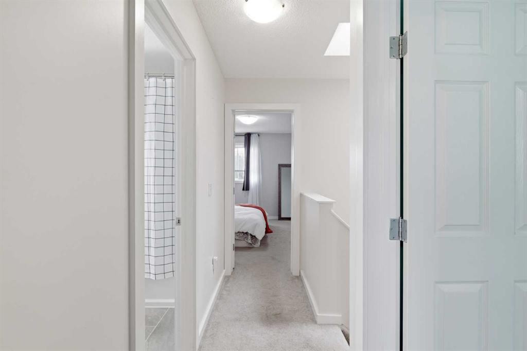 9 Ross Place, Crossfield, AB - Indoor Photo Showing Other Room