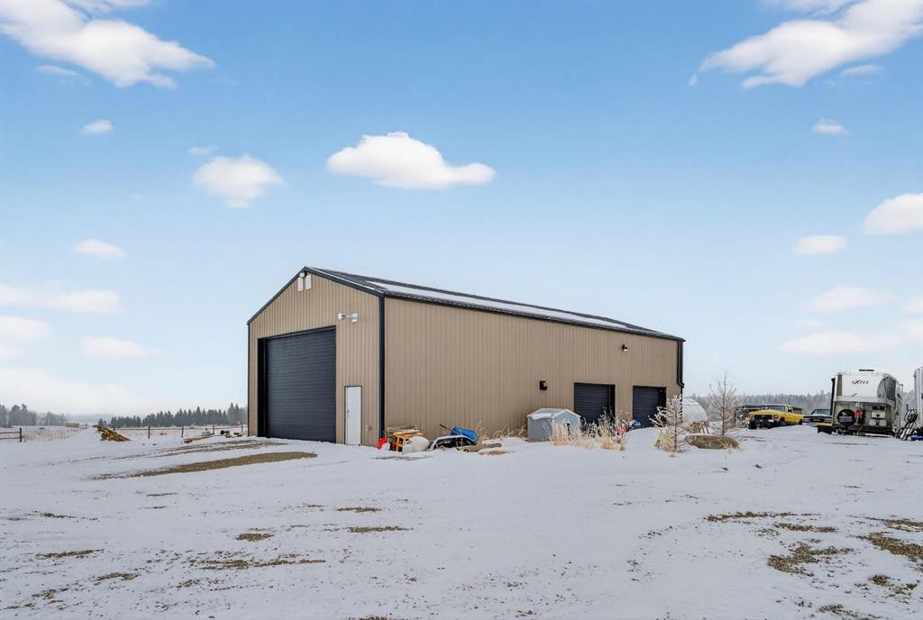 3-4535 Township Road 320, Rural Mountain View County, AB - Outdoor