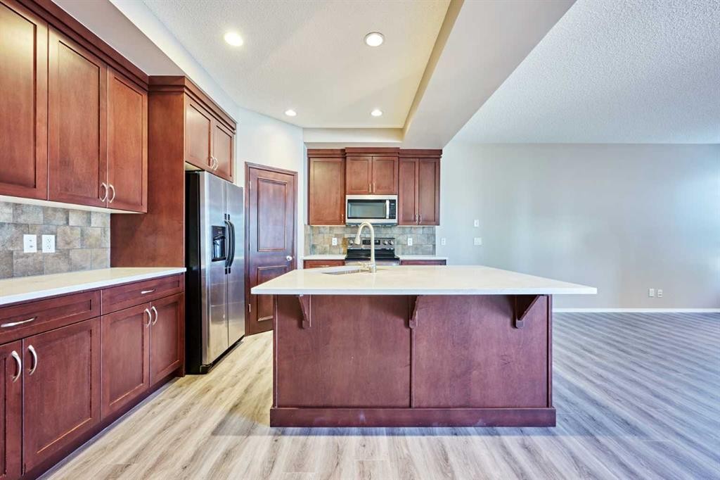 789 Panatella Boulevard Nw, Calgary, AB - Indoor Photo Showing Kitchen