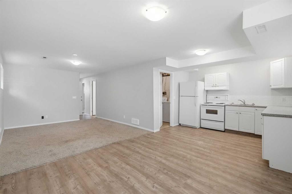 2706 46 Street Se, Calgary, AB