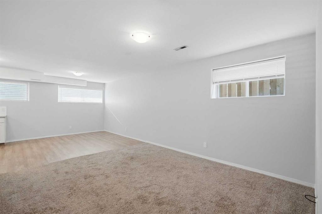 2706 46 Street Se, Calgary, AB