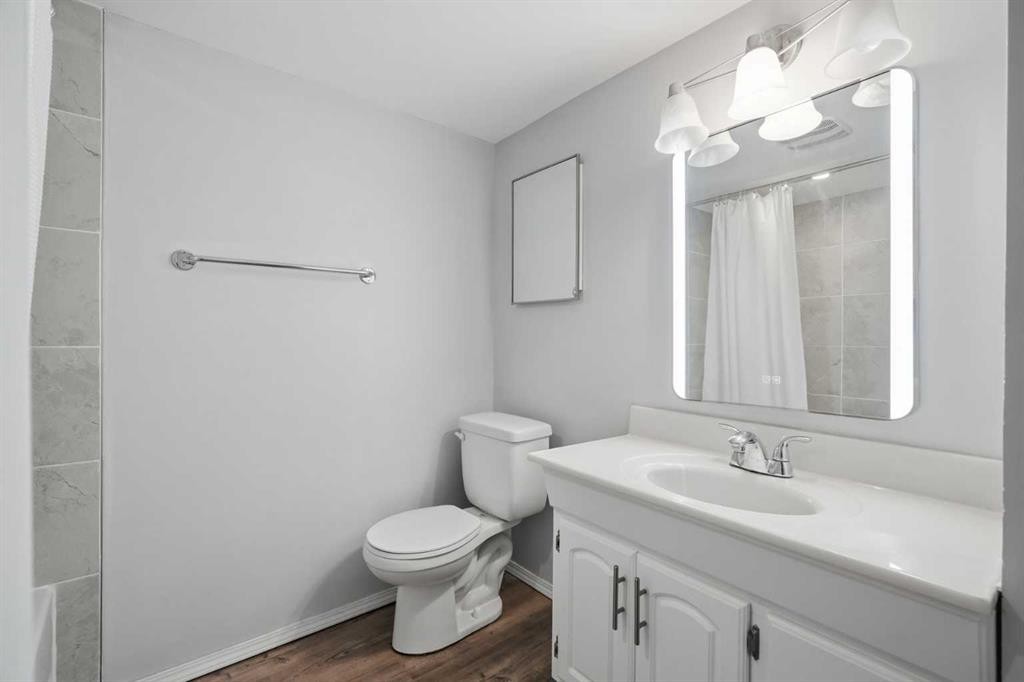 2706 46 Street Se, Calgary, AB