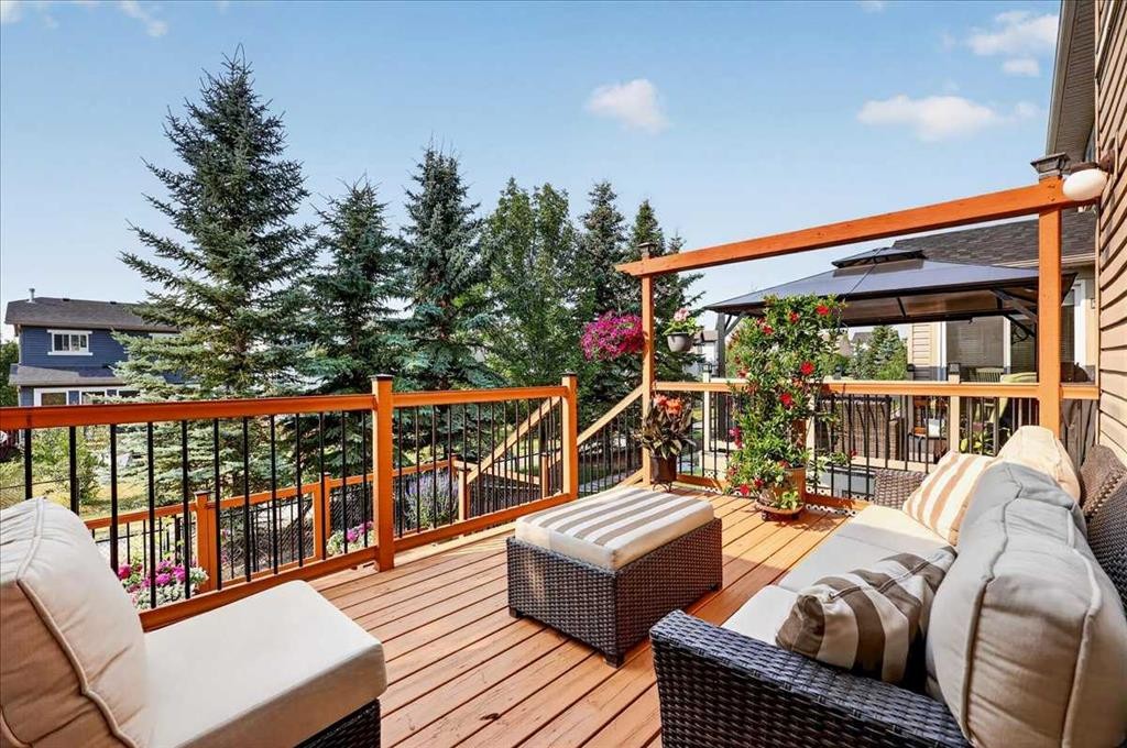 277 Evermeadow Avenue Sw, Calgary, AB - Outdoor With Deck Patio Veranda With Exterior