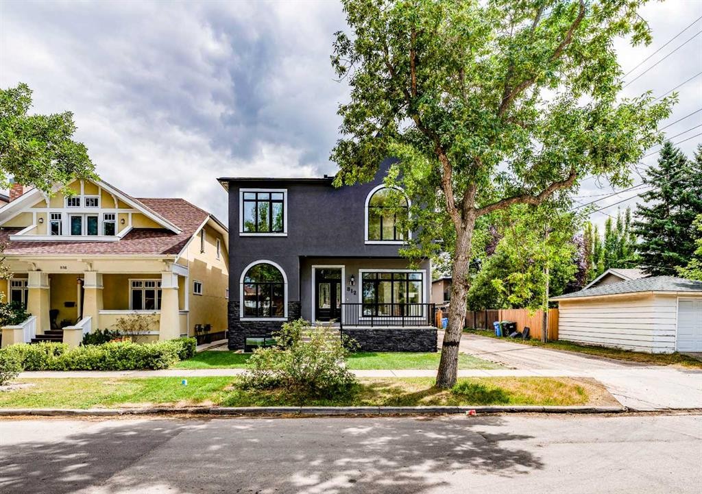 812 1 Street Nw, Calgary, AB - Outdoor With Facade