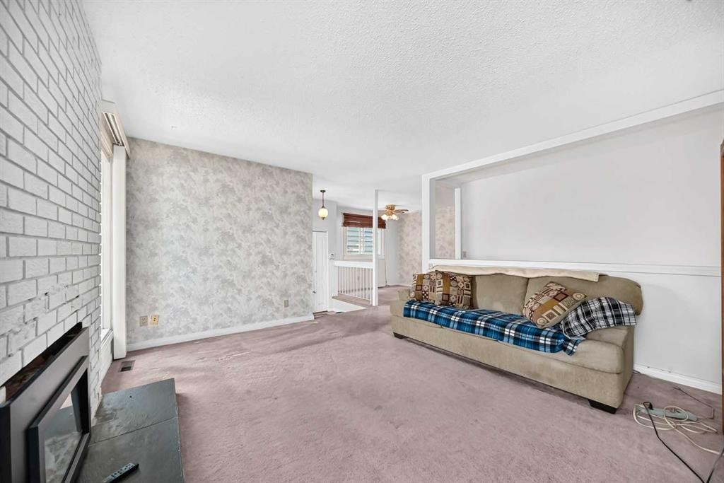 6437 Coach Hill Road Sw, Calgary, AB - Outdoor With Deck Patio Veranda