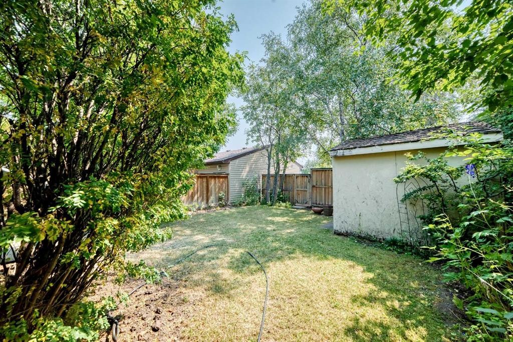 6437 Coach Hill Road Sw, Calgary, AB - Outdoor