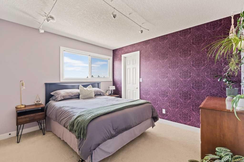 7-1603 Mcgonigal Drive Ne, Calgary, AB - Indoor Photo Showing Bedroom