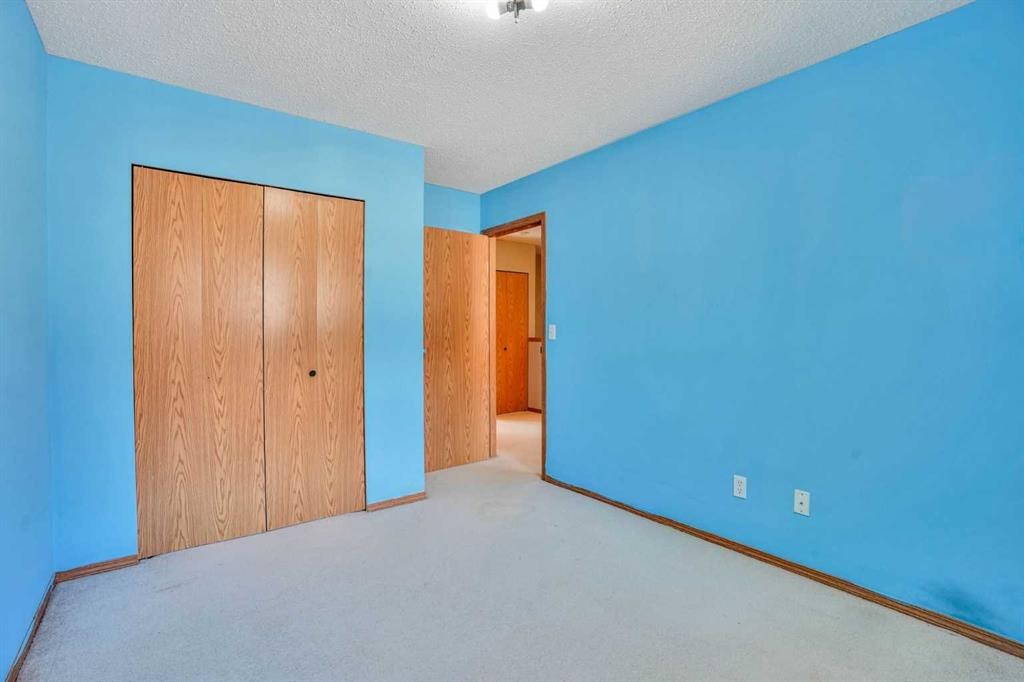 575-100 Jordan Parkway, Red Deer, AB - Indoor Photo Showing Other Room