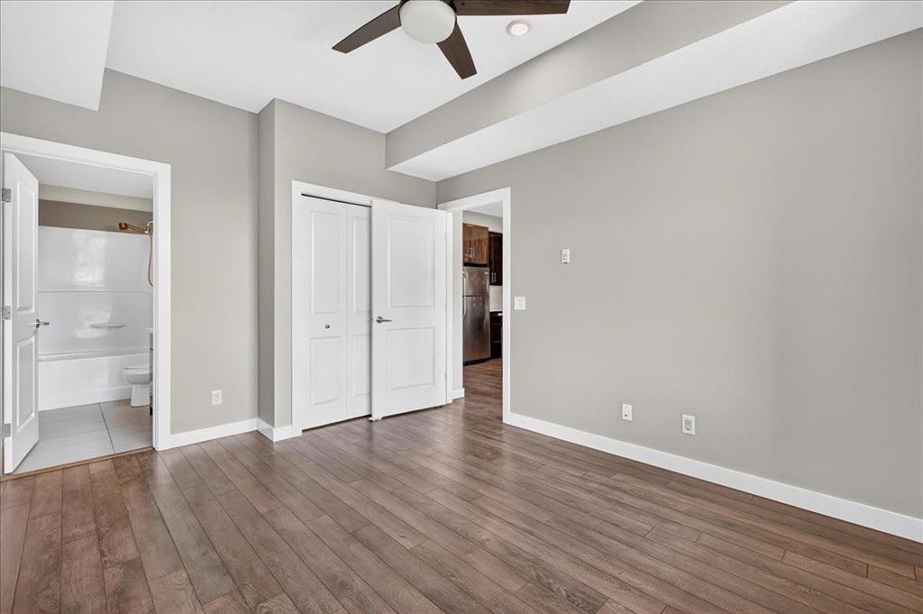 304-607 17 Avenue Nw, Calgary, AB - Indoor Photo Showing Other Room