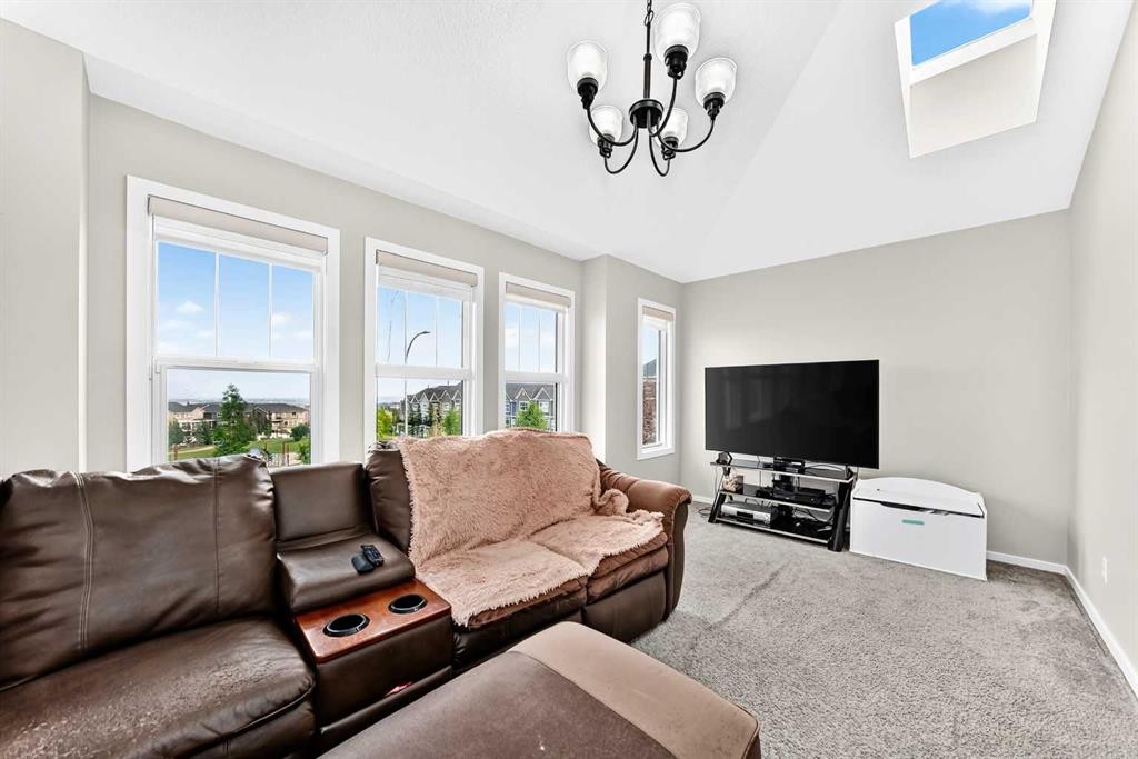 296 Nolancrest Heights Nw, Calgary, AB - Indoor Photo Showing Living Room