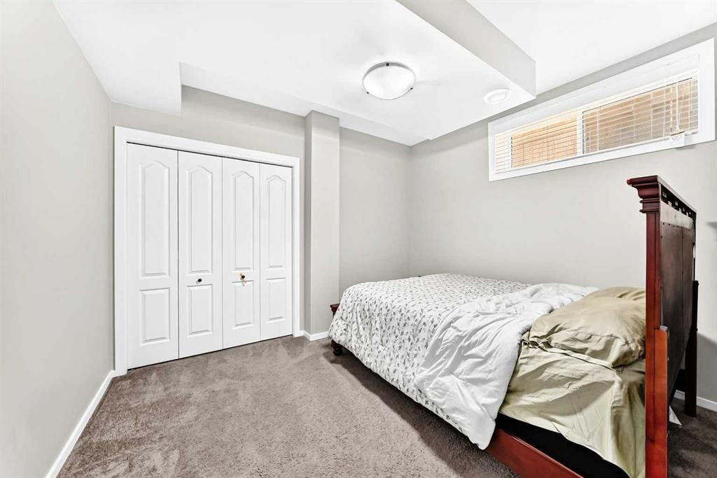 296 Nolancrest Heights Nw, Calgary, AB - Indoor Photo Showing Bedroom
