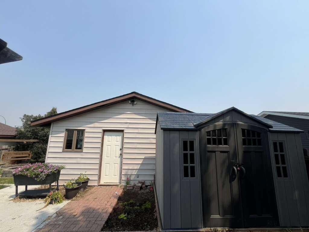 10 Chow Avenue Se, Medicine Hat, AB - Outdoor