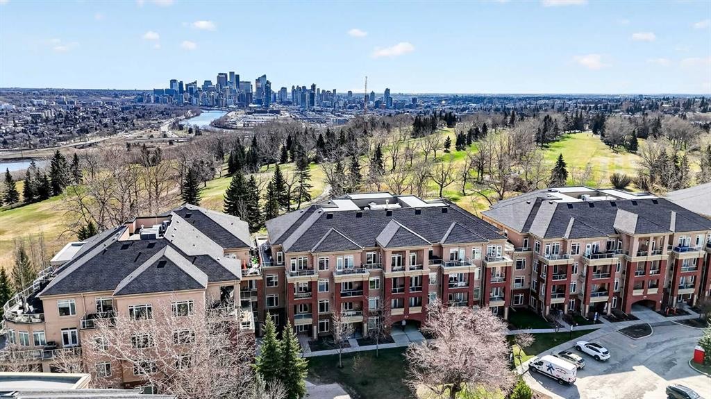 7304-14 Hemlock Crescent Sw, Calgary, AB - Outdoor With View