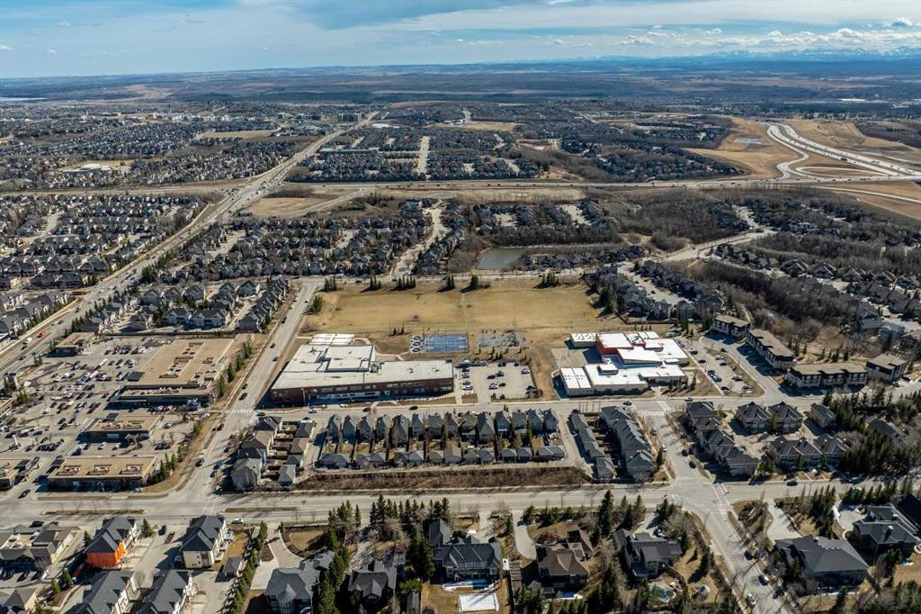 1-67 West Coach Manor Sw, Calgary, AB - Outdoor With View